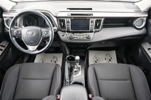 Внедорожник Toyota RAV4 2017 года, 3189000 рублей, Красноярск