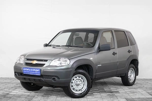 Внедорожник Chevrolet Niva 2013 года, 699000 рублей, Кемерово