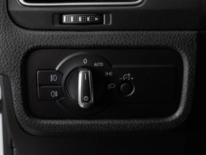 Внедорожник Volkswagen Touareg 2016 года, 2580000 рублей, Тюмень
