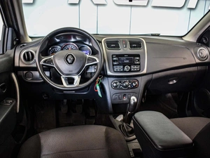 Седан Renault Logan 2018 года, 900000 рублей, Муром