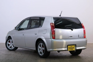 Универсал Toyota Opa 2003 года, 599000 рублей, Омск