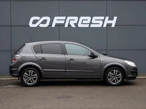 Хетчбэк Opel Astra 2010 года, 595000 рублей, Краснодар