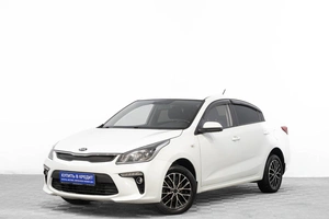 Седан Kia Rio 2017 года, 1119000 рублей, Барнаул