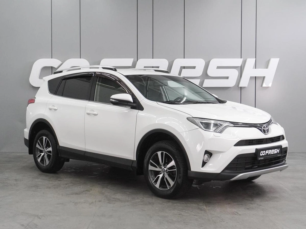 Внедорожник Toyota RAV4 2016 года, 2099000 рублей, Воронеж