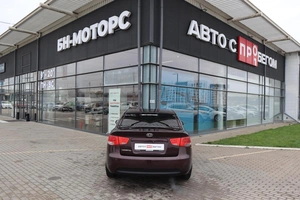 Седан Kia Cerato 2010 года, 780000 рублей, Мирное