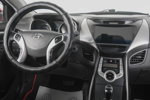Седан Hyundai Avante 2012 года, 949000 рублей, Кемерово