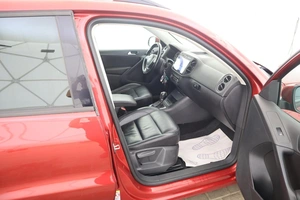Внедорожник Volkswagen Tiguan 2011 года, 1560000 рублей, Обнинск