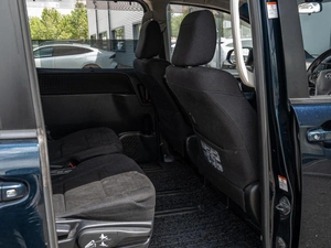 Минивэн Toyota Voxy 2014 года, 1660000 рублей, Краснодар