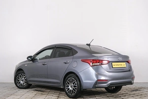 Седан Hyundai Solaris 2017 года, 1049000 рублей, Красноярск