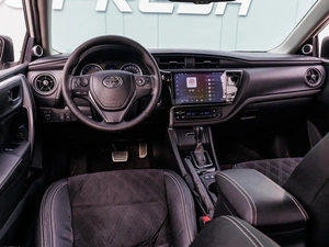 Седан Toyota Corolla 2016 года, 1349000 рублей, Большой Сочи