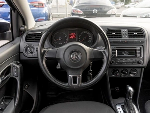 Седан Volkswagen Polo 2013 года, 799000 рублей, Саратов
