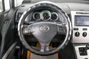 Минивэн Toyota Corolla Verso 2005 года, 559000 рублей, Пермь