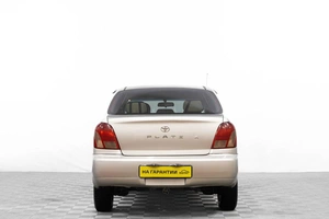 Седан Toyota Platz 2000 года, 449000 рублей, Барнаул