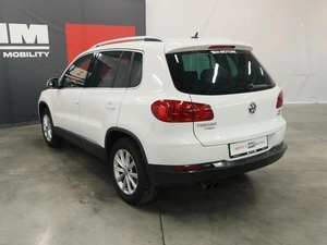 Внедорожник Volkswagen Tiguan 2013 года, 1530000 рублей, Курск