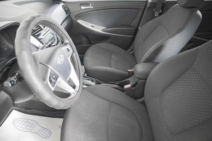 Хетчбэк Hyundai Solaris 2011 года, 879000 рублей, Кемерово