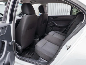 Лифтбек Skoda Rapid 2015 года, 950000 рублей, Краснодар