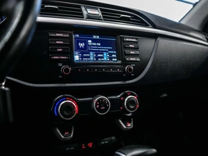 Хетчбэк Kia Rio X-Line 2019 года, 1400000 рублей, Красноярск