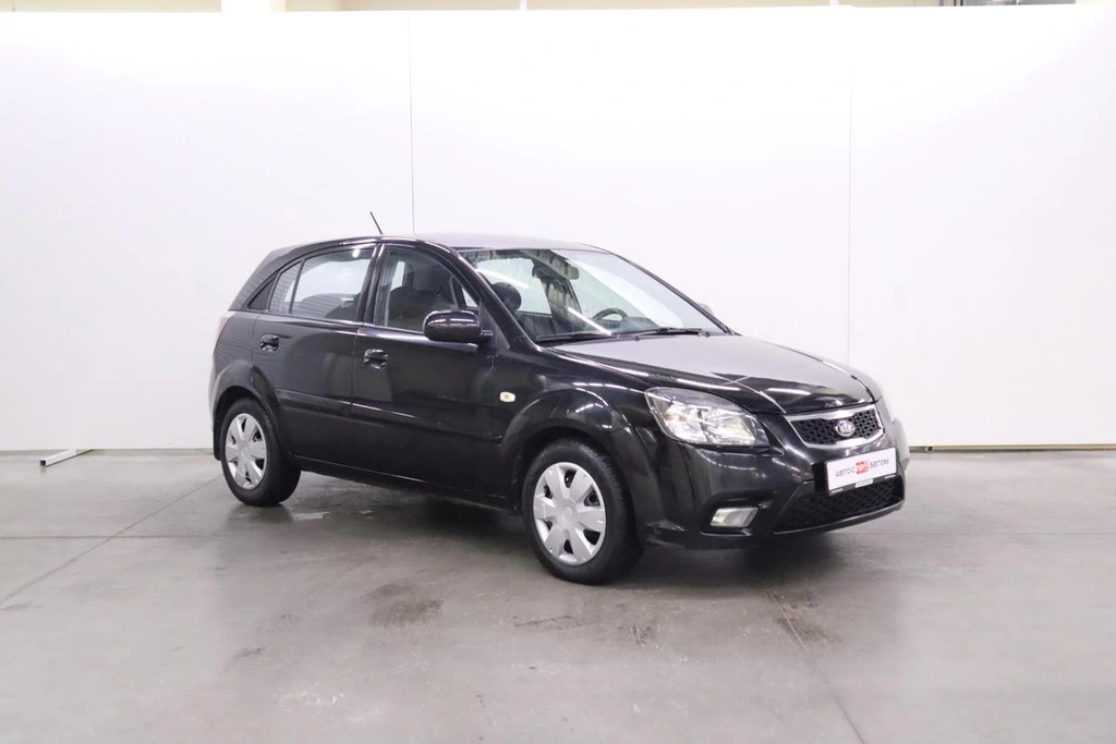 Хэтчбек Kia Rio 2010 года, 570000 рублей, Брянск