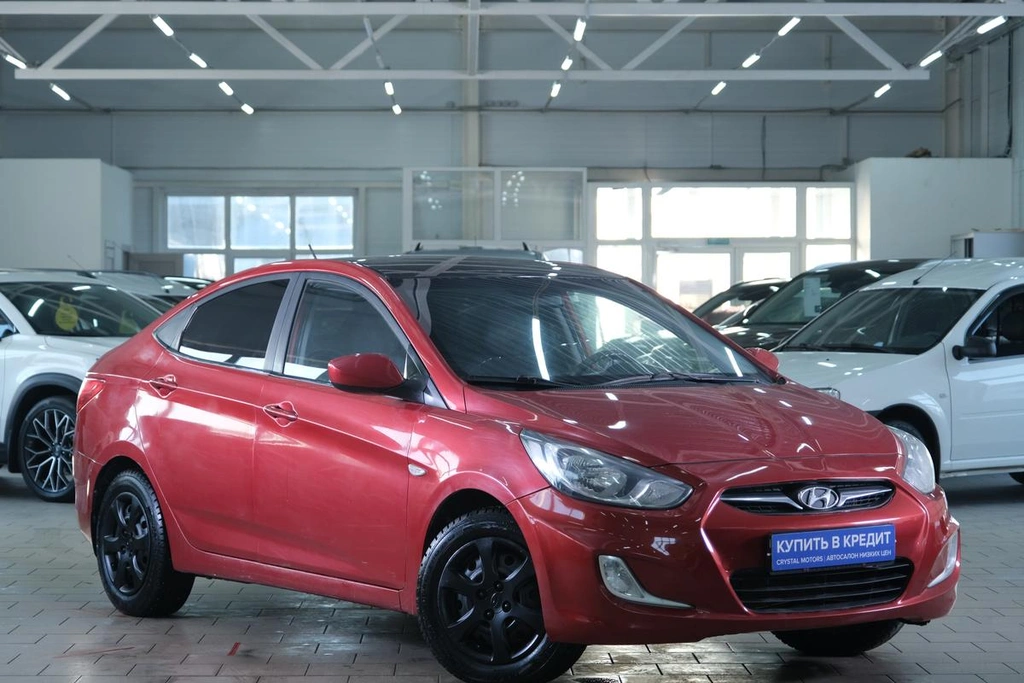 Седан Hyundai Solaris 2012 года, 789000 рублей, Омск