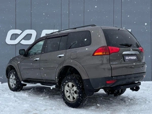 Внедорожник Mitsubishi Pajero Sport 2010 года, 1599000 рублей, Ижевск