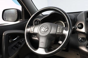 Внедорожник Toyota RAV4 2009 года, 1849000 рублей, Новосибирск