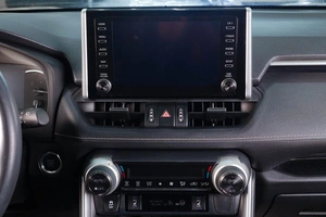 Внедорожник Toyota RAV4 2020 года, 4119000 рублей, Тюмень