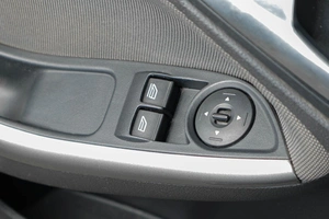 Седан Ford Focus 2012 года, 879000 рублей, Тюмень