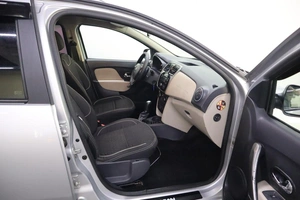 Седан Renault Logan 2014 года, 550000 рублей, Брянск