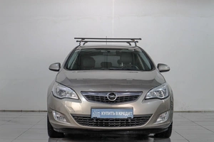 Хетчбэк Opel Astra 2011 года, 699000 рублей, Челябинск