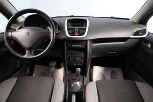 Хетчбэк Peugeot 207 2009 года, 479000 рублей, Новосибирск