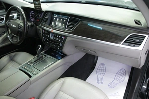 Седан Hyundai Genesis 2015 года, 2033000 рублей, Солонцы