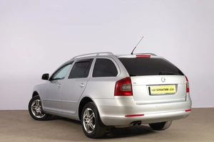 Универсал Skoda Octavia 2010 года, 809000 рублей, Новосибирск
