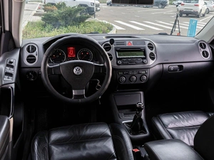 Внедорожник Volkswagen Tiguan 2008 года, 900000 рублей, Краснодар