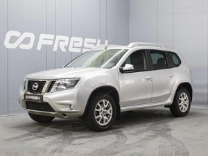 Внедорожник Nissan Terrano 2016 года, 1330000 рублей, Омск