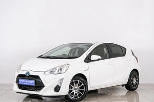 Хетчбэк Toyota Aqua 2016 года, 899000 рублей, Красноярск
