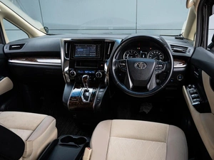 Минивэн Toyota Vellfire 2018 года, 4640000 рублей, Краснодар