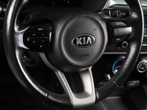 Седан Kia Rio 2021 года, 1499000 рублей, Красный Пахарь