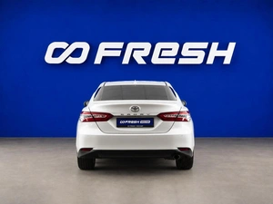 Седан Toyota Camry 2021 года, 3399055 рублей, Москва