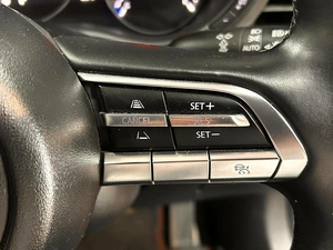 Хетчбэк Mazda 3 2019 года, 1445000 рублей, Красноярск