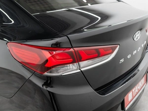 Седан Hyundai Sonata 2017 года, 1700000 рублей, Красноярск