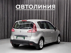 Минивэн Renault Scenic 2010 года, 725000 рублей, Красноярск