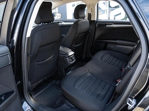 Седан Ford Mondeo 2016 года, 1330000 рублей, Краснодар