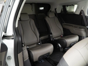 Минивэн Kia Carnival 2025 года, 6098999 рублей, Москва