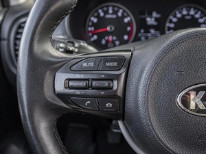 Седан Kia Rio 2017 года, 1250000 рублей, Краснодар