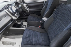 Универсал Toyota Corolla Fielder 2013 года, 1269000 рублей, Барнаул