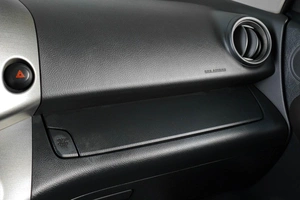 Внедорожник Toyota RAV4 2011 года, 1399000 рублей, Тюмень