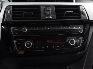 Седан BMW 3 серия 2016 года, 2650000 рублей, Минеральные Воды