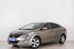 Седан Hyundai Elantra 2012 года, 1019000 рублей, Красноярск