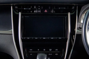 Внедорожник Toyota Harrier 2018 года, 2959000 рублей, Сургут