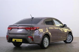 Седан Kia Rio 2018 года, 1399000 рублей, Омск